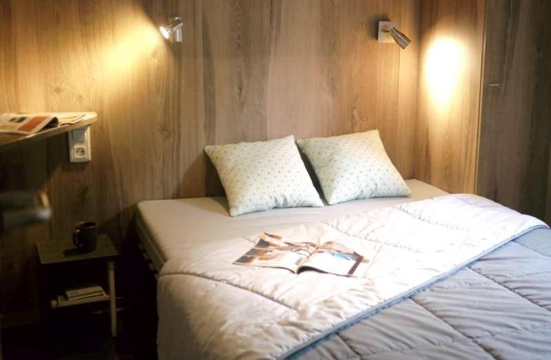 Camping Le Suroit Le Bois-Plage-en-Re Bagian luar foto