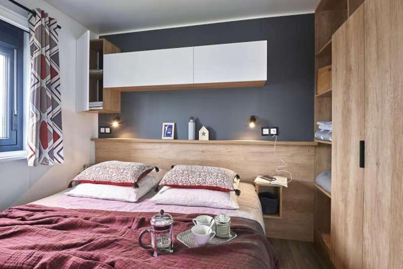 Camping Le Suroit Le Bois-Plage-en-Re Bagian luar foto