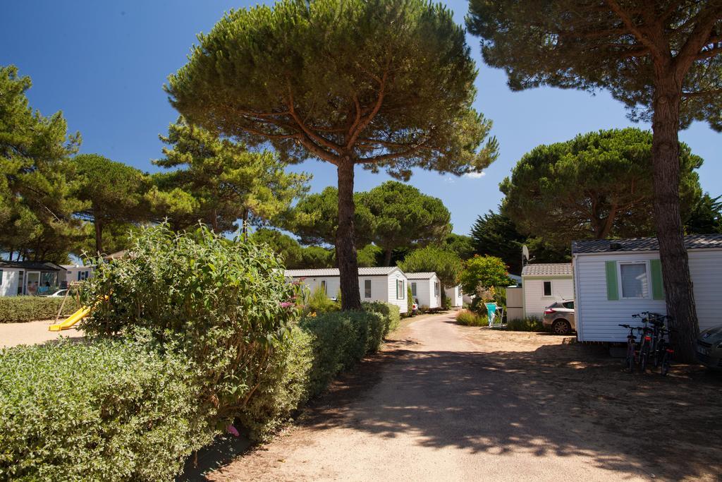 Camping Le Suroit Le Bois-Plage-en-Re Bagian luar foto