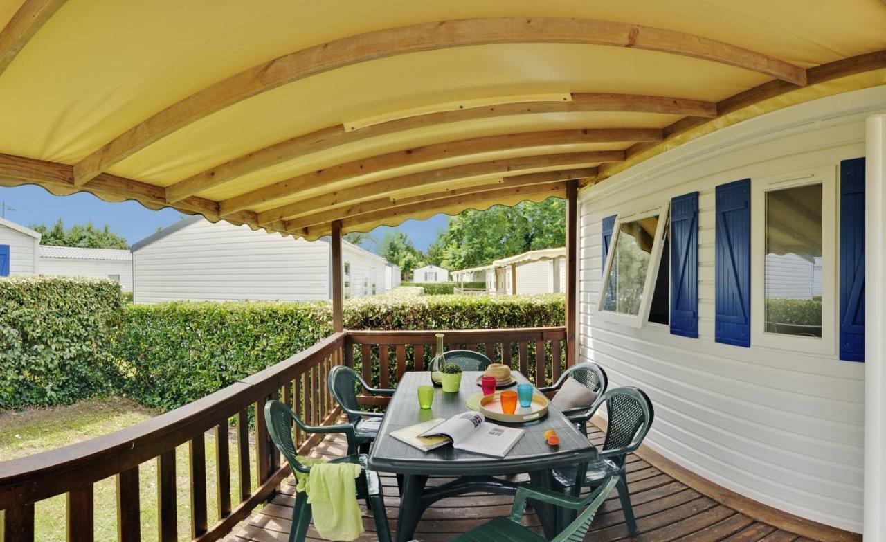 Camping Le Suroit Le Bois-Plage-en-Re Bagian luar foto